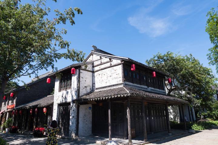 巧变同色